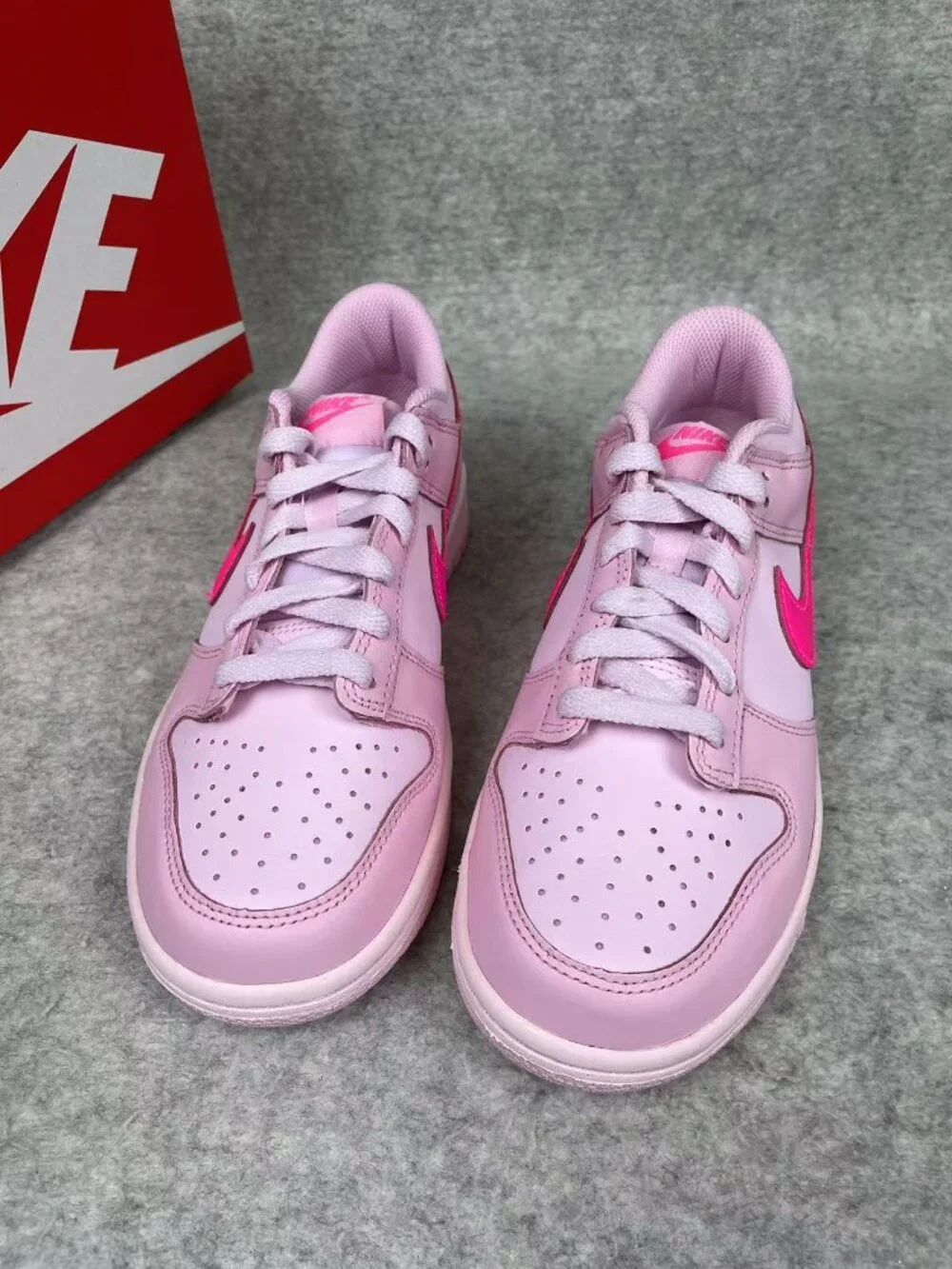 Nike Dunk Low Pink Foam / Hyper Pink Youth Girls Shoes Original Box